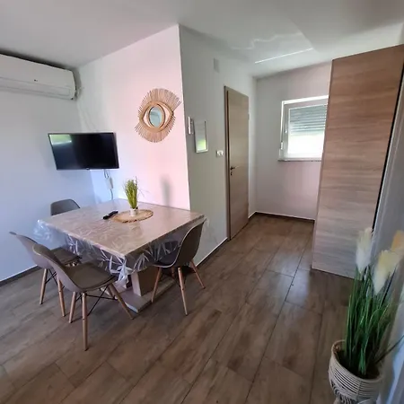 Appartement Palm Tree 2 *