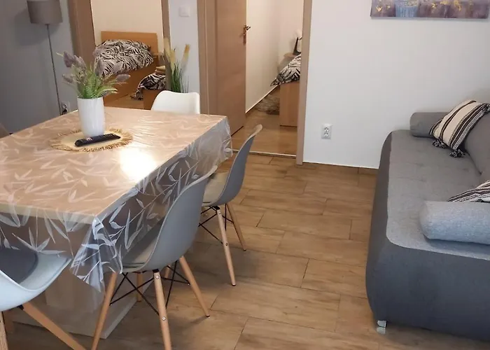 Apartment Palm Tree 2 *